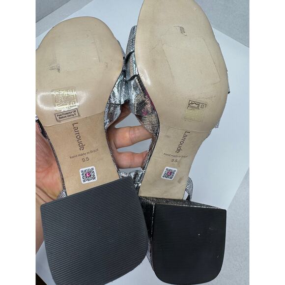 Larroudé Selena Ruffle Ankle Strap Sandal Pump  in pewter Silver sz 9.5 - Picture 7 of 9